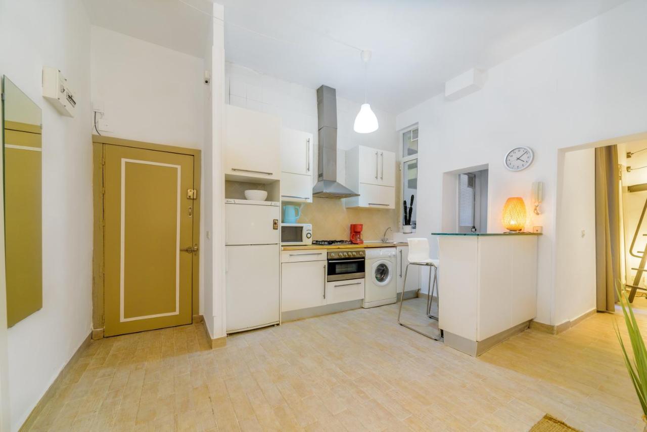 Stylish Loft At Chueca'S Heart Apartment มาดริด ภายนอก รูปภาพ
