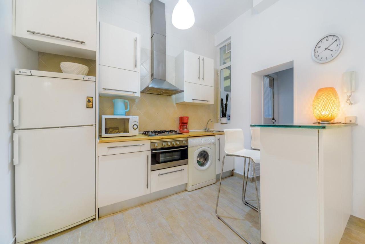 Stylish Loft At Chueca'S Heart Apartment มาดริด ภายนอก รูปภาพ