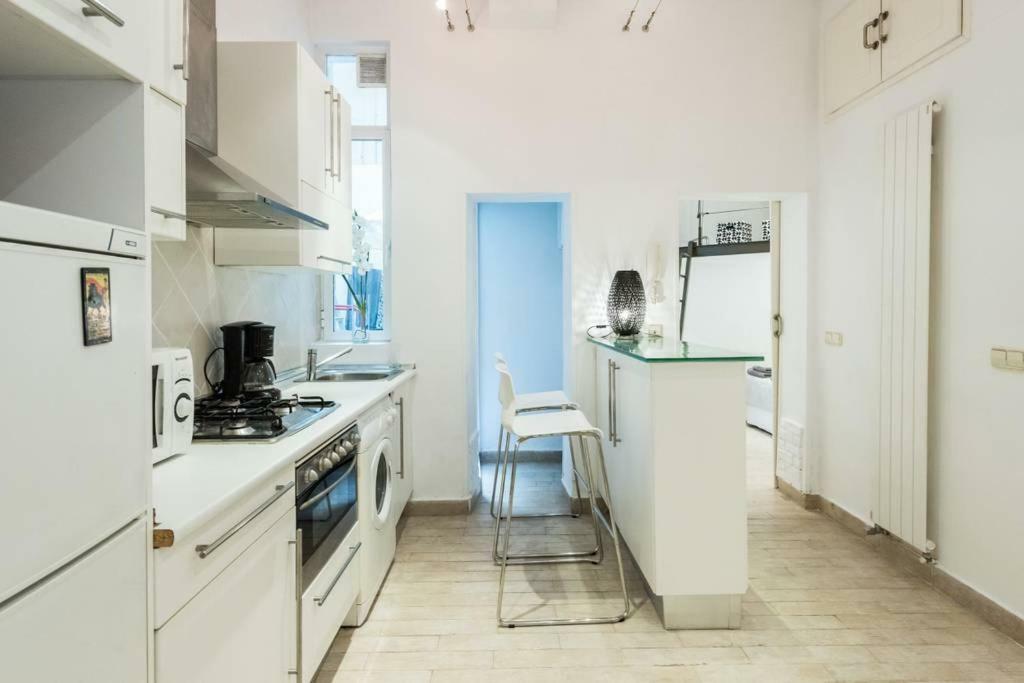 Stylish Loft At Chueca'S Heart Apartment มาดริด ภายนอก รูปภาพ